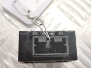 Кнопка открытия багажника, ориг. номер 253807S200, Infiniti QX56 2004-2007