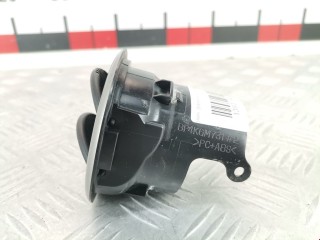 Дефлектор обдува салона, ориг. номер B32H64730B, BP4KGM731, Mazda 3 2003-2006