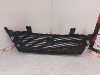 Решетка радиатора, ориг. номер 6JA853668, Seat Toledo 2012-2019