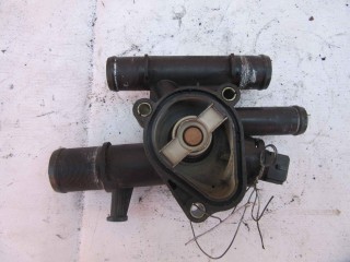 Корпус термостата, ориг. номер 8200262237, Renault Espace 1996-2002