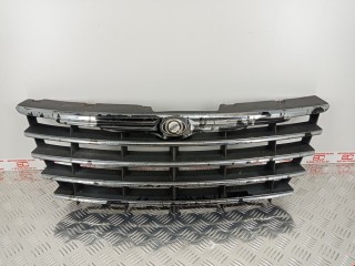 Решетка радиатора, ориг. номер 68031754AA, 04857802AB, Chrysler Grand Voyager 2000-2004