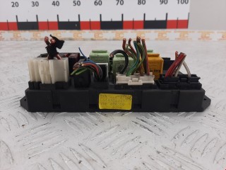 Блок предохранителей, ориг. номер YQE000350, 518776117, Land Rover Range Rover 2002-2005