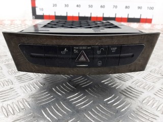 CD-чейнджер Mercedes CLS W219 2004-2008