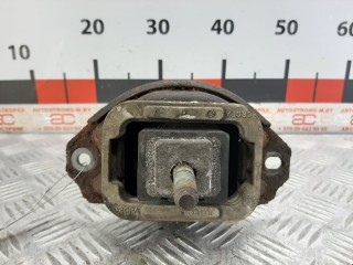 Подушка крепления двигателя, ориг. номер KKB500441, KKB500760, Land Rover Discovery 2004-2009