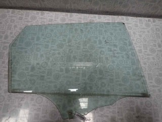 Стекло двери задней правой Mazda 3 1999-2005