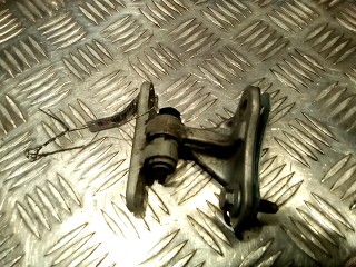 Петля двери передней левой Mercedes R 2005-2007