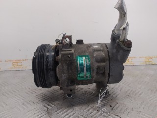 Компрессор кондиционера Renault Clio 1998-2002