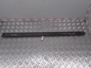 Молдинг двери передней правой, ориг. номер 5GG96HS5AH, Jeep Cherokee 2001-2004