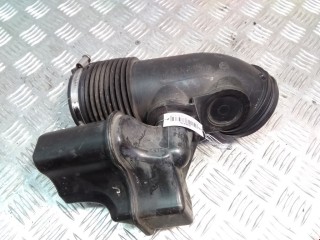 Патрубок воздушного фильтра BMW 3 E90/E91/E92/E93 2004-2008