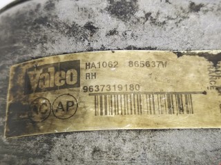 Теплообменник масляного фильтра, ориг. номер 1103N1, 9637319180, 865637W, Peugeot Boxer 2002-2006
