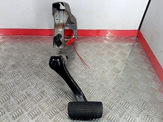 Педаль тормоза, ориг. номер 46501ZH30A, Infiniti QX56 2007-2010