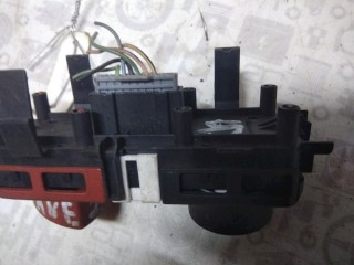 Кнопка аварийной сигнализации, ориг. номер 8200107808, Renault Scenic 2006-2009