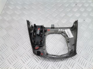 Консоль салона (кулисная часть), ориг. номер 8200554360, Renault Scenic 2003-2006