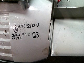 Фонарь крышки багажника правый, ориг. номер A2108206264, Mercedes E W210 1999-2002