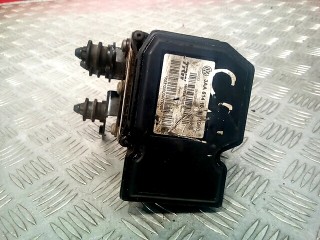 Блок ABS Volkswagen Passat 2011-2015