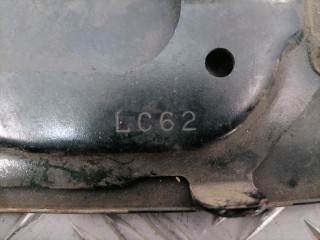 Лючок топливного бака, ориг. номер LC6242410G, Mazda MPV 1999-2003
