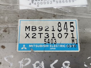 Блок управления ABS, ориг. номер MB921845, X2T31071, Mitsubishi Space Gear 1994-1997