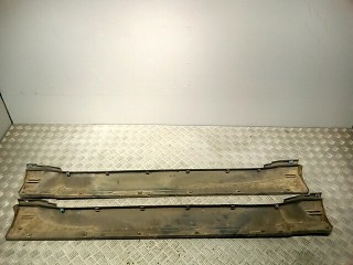 Накладка на порог, ориг. номер 7405A145, Mitsubishi Pajero 2006-2011