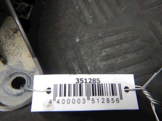 Блок предохранителей, ориг. номер 8274042022, Toyota RAV4 1997-2000