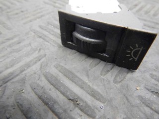 Кнопка переключения режимов подвески, ориг. номер 7700420992, Renault Laguna 1998-2001