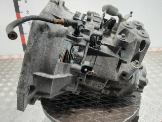 КПП механическая (МКПП) 5-ступенчатая, ориг. номер 13101872, Opel Signum 2003-2005
