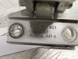 Петля двери, ориг. номер 4D0833401, Audi A8 1999-2002