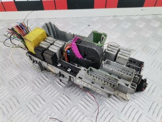 Блок реле, ориг. номер 9115148, 09115148, Opel Corsa 2003-2006