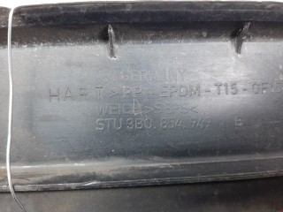 Молдинг двери задней левой, ориг. номер 3B0854949B, Volkswagen Passat 2000-2005