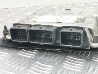 Блок управления двигателем, ориг. номер 0281011338, 1940N3, Peugeot 406 1999-2004