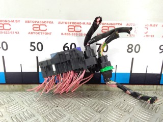 Блок предохранителей, ориг. номер 252360003R, 18013301E, Renault Scenic 2009-2012