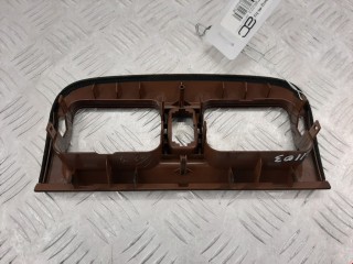 Накладка декоративная на торпедо, ориг. номер GE4T64930B, Mazda 626 1997-1999