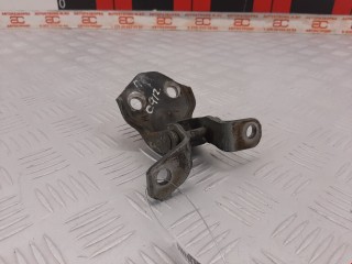 Петля двери передней правой, ориг. номер UR5659210, Mazda BT-50 2008-2011