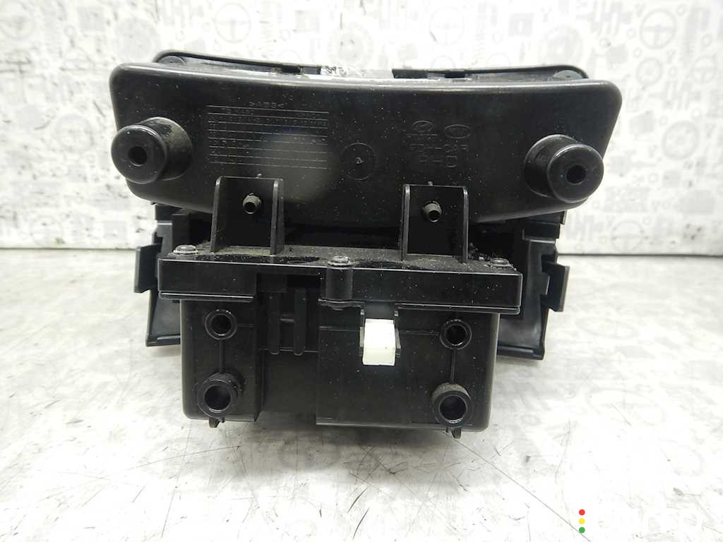 Бардачок Hyundai i30 2007-2010, хетчбэк 5 дв., левый руль, 847812R900, фото 2