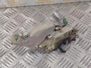 Замок двери передней правой Nissan Primera 1990-1997