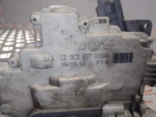 Замок двери передней правой, ориг. номер 3C2837016A, Volkswagen Passat 2011-2015
