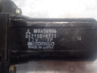 Стеклоподъемник передний правый, ориг. номер MR135172, 0621004231, Mitsubishi Space Wagon 1991-1998