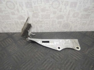 Петля капота правая Nissan Primera 1996-2000