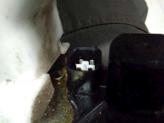 Замок двери передней левой, ориг. номер 55177043AJ, Jeep Cherokee 2001-2004