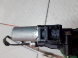 Стеклоподъемник передний правый, ориг. номер DJ1158590, Mazda 2 2007-2010