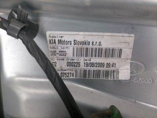 Стеклоподъемник передний правый, ориг. номер 824021F010, 824800Z000, Kia Sportage 2008-2010