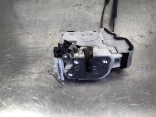 Замок двери передней правой, ориг. номер 5715A409, Mitsubishi Colt 2002-2012