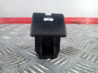 Ручка открывания капота, ориг. номер 25712639, Cadillac CTS 2002-2007