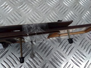 Накладка декоративная на торпедо, ориг. номер 51458147430, BMW 7 E32 1986-1994
