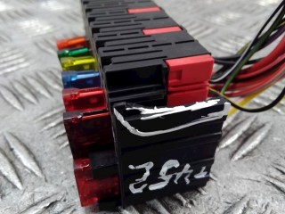 Блок предохранителей, ориг. номер A0015458401, Mercedes E W210 1999-2002