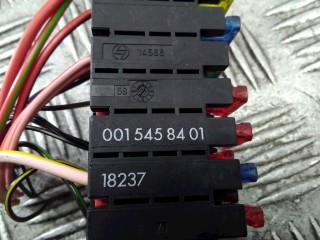 Блок предохранителей, ориг. номер A0015458401, Mercedes E W210 1999-2002