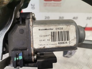 Стеклоподъемник передний правый, ориг. номер 807009U100, 400924C, Nissan Note 2005-2008