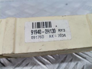 Блок реле, ориг. номер 919402H130, Hyundai i30 2007-2010