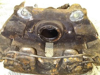 Суппорт передний правый, ориг. номер 1K0615124E, Seat Toledo 2012-2019