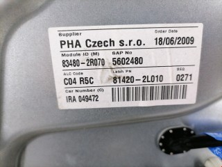 Стеклоподъемник электрический задний правый, ориг. номер 834812R010, Hyundai i30 2007-2010