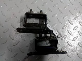 Петля крышки багажника Nissan X-Trail 2000-2004